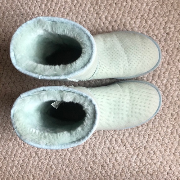 Ugg Boots - Picture 5 of 5